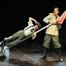 La Piara's GUERRA: A CLOWN PLAY Comes to Links Hall, Now thru 8/4