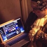 Photo Flash: Saturday Intermission Pics, 6/7 - Part 2 - Tonys Fever Spreads!