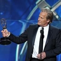 EMMYS: Jeff Daniels Wins Outstanding Actor in a Drama for THE NEWSROOM