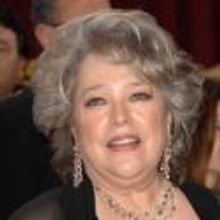 Kathy Bates, Elizabeth Perkins, and More Set for STEEL MAGNOLIAS 25th Anniversary Rea