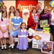 Photo Flash: Maltz Jupiter Theatre's ANNIE Collects, Donates to Nonprofit 'Little Smi