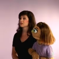 'In Performance': AVENUE Q Stars Sing 'The More You Ruv Someone'