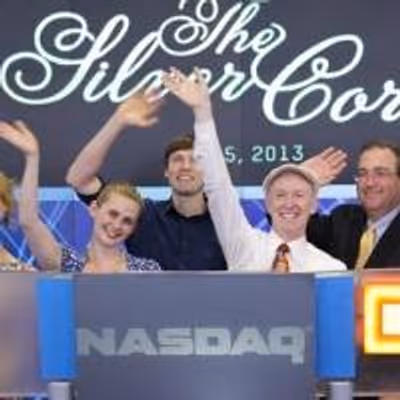 Photo Flash: Cast of THE SILVER CORD Rings NASDAQ Closing Bell