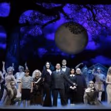BWW Reviews: ADDAMS FAMILY Tour Snap-Snaps into Fort Myers
