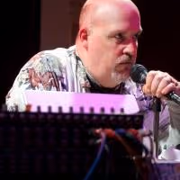 Strawdog Theatre Company Remounts PONTYPOOL, Now thru 2/2