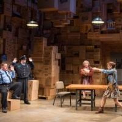 BWW Reviews: THE SHOPLIFTERS Offers Laughs, Chance to Ponder at Arena Stage