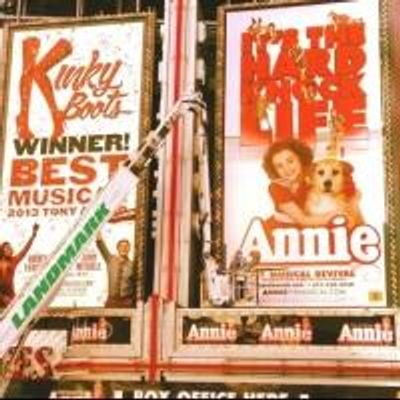 Up on the Marquee: ANNIE&#039;s New Times Square Billboard!