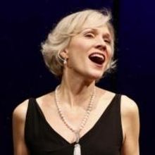 Photo Flash: First Look at Stevie Holland in York Theatre Company's 'LOVE, LINDA'