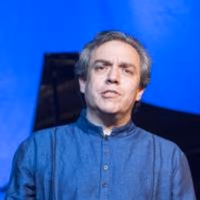 BWW REVIEWS: PIANO DIARIES in the Athenaeum Theatre's Studio One: Striving for Something Just Out of Reach