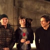 VIDEO: Watch Robin Williams & Ben Stiller Help 'MUSEUM' Co-Star with Prom Proposal