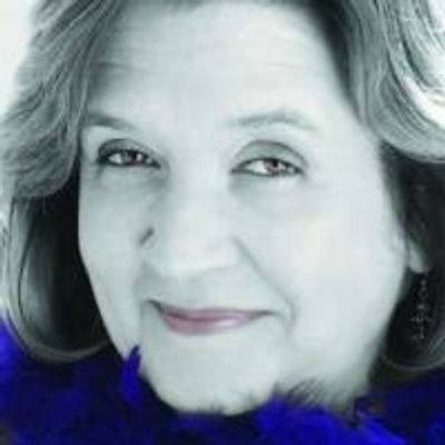 BWW Reviews: A LESBIAN BELLE TELLS! tales at Capital Fringe