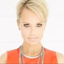 Carol Burnett Inducts Kristin Chenoweth Into the Hollywood Bowl Hall of Fame Today