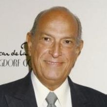Breaking News: Oscar de la Renta Passes at 82