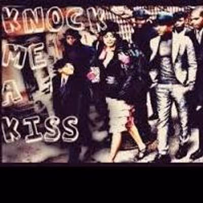 BWW Reviews: An interesting Tale of Truth or Fiction - KNOCK ME KISS at Ensemble
