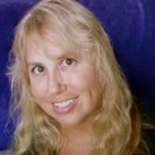 Van Wezel Performing Arts Hall Names Betsy Bender as New Director of Marketing