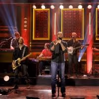 VIDEO: Darius Rucker Performs 'Homegrown Honey' on TONIGHT SHOW Video