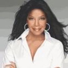 Natalie Cole to Perform in Thousand Oaks, 11/16