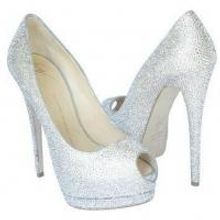 Royally Inspired Diamond Shoes Set the Tone for Decadent Glamour in Beverly Hills