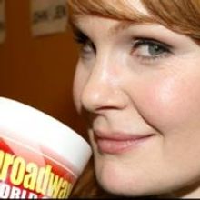 WAKE UP with BWW 1/28/2015 - WICKED Tour Gets New Faces, Porter Sings the Songbook…