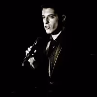 BWW Reviews: In His First Solo Show, ANTHONY NUNZIATA Is More Slick Than Intimate at…