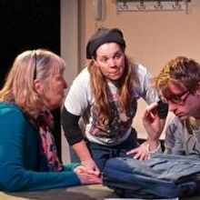 BWW Reviews: Madhorse Theatre Mounts Edgy Lindsay-Abaire Comedy