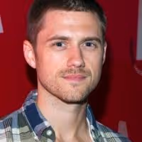 Aaron Tveit to Exit Menier Chocolate Factory's ASSASSINS Next Month; Replacement in…
