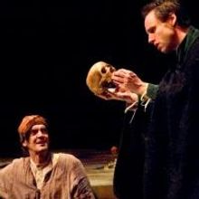 Joe Knezevich Leads Georgia Shakespeare's HAMLET, Now thru 10/27