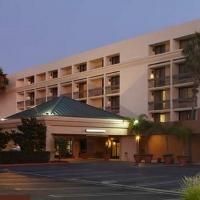 DoubleTree by Hilton Opens Marina del Rey Hotel