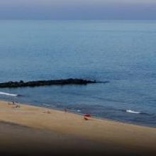 BWW Reviews: Asbury Park Gives Classic Jersey Shore Experience a Modern Edge
