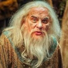 BWW Reviews: THE DRESSER at Everyman Theatre - Simply Spectacular