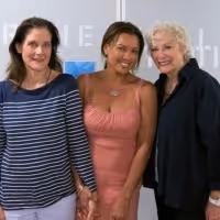 Photo Flash: Vanessa Williams Visits Betty Buckley, Haillie Foote & More in…