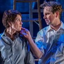 BWW Reviews: A Quiet Grace in Rep's DEAR ELIZABETH