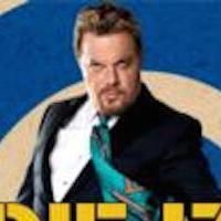 Eddie Izzard Brings World Tour to Wells Fargo Center Tonight
