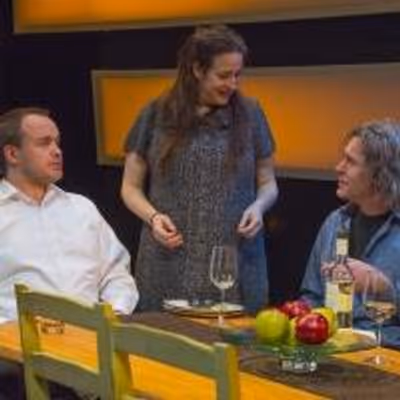 BWW REVIEW: Gossip Ensnares Trio in SCENES FROM AN ADULTERY