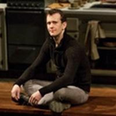 BWW Review: TRIBES Explores the Bonds of Speaking and Listening