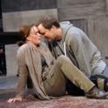 Photo Flash: First Look at Everyman Theatre's TIME STANDS STILL