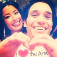 Photo Flash: Saturday Intermission Pics August 16 - Part 2 - Aladdin & Jasmine Love…