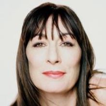Anjelica Huston Receives 2014 Common Wealth Award for Dramatic Arts Today