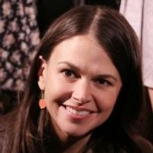 Sutton Foster Donates Original Painting to Theatre Lab of Dramatic Arts For Scholarsh