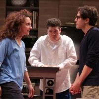 Photo Flash: First Look at Tracee Chimo and More in Roundabout&#039;s BAD JEWS