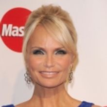 Kristin Chenoweth Set to Host HERO DOG AWARDS, 11/8