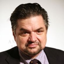 Oliver Platt, Molly Parker, Barbara Hershey Join Cast of THE 9TH LIFE OF LOUIS DRAX