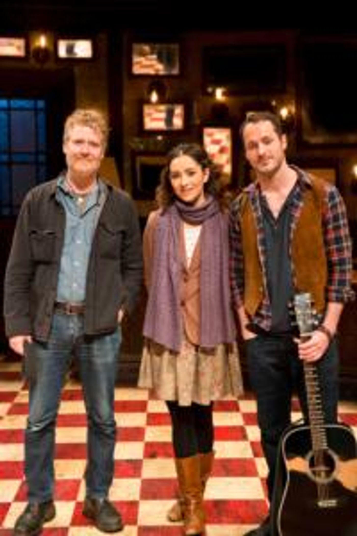 Photo-Coverage-Glen-Hansard-Visits-West-End-ONCE-20000101