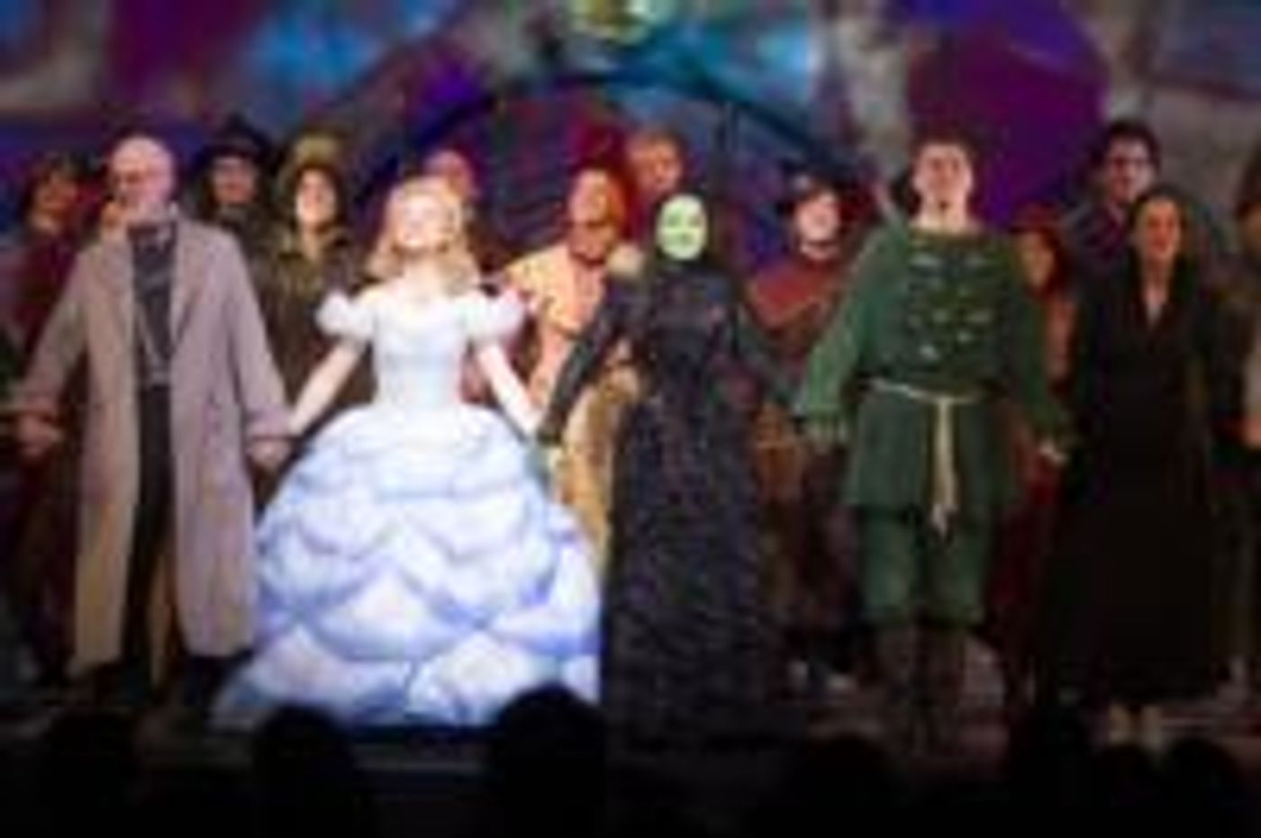 Photo-Coverage-New-WICKED-Cast-At-Media-Night-Curtain-Call-20000101