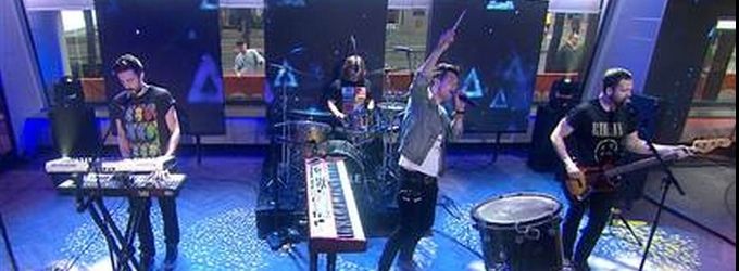 VIDEO: Bastille Perform Hit Single 'Pompeii' on TODAY Video