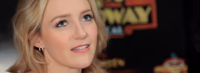 TV Exclusive: Behind the Scenes of BULLETS OVER BROADWAY- The Music! Video