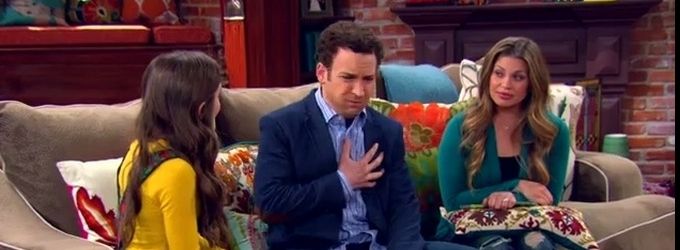 VIDEO: First Look - All-New Trailer for Disney Channel's GIRL MEETS WORLD Video