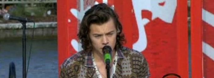 VIDEO: One Direction Performs 'Night Changes', 'What Makes You Beautiful' on TODAY Video