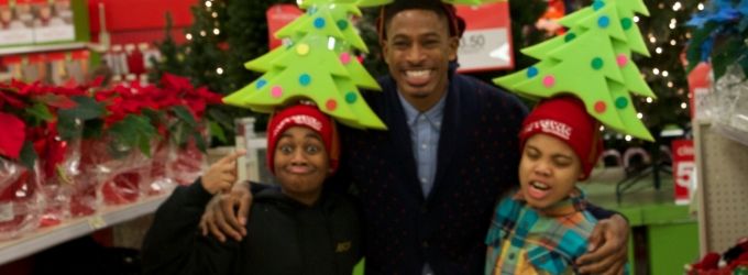 TV: BROADWAY QUICK CHANGE with Robert Hartwell- Christmas Edition! Video