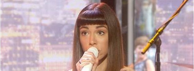VIDEO: Christina Perri Performs New Single 'Burning Gold' on TODAY Video